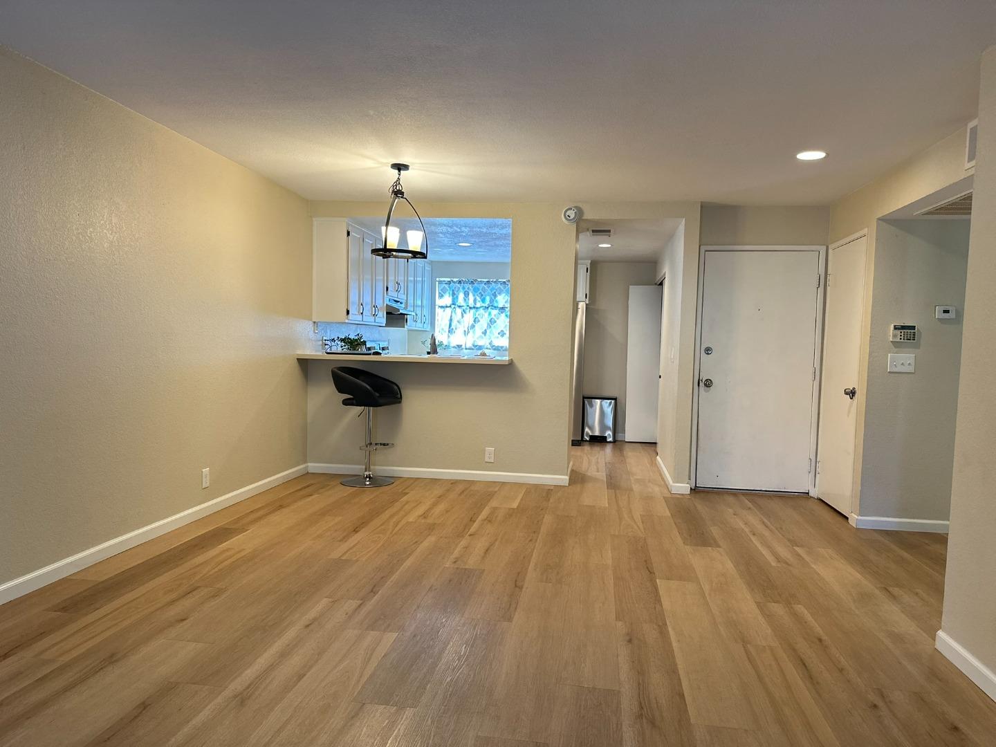 Detail Gallery Image 23 of 26 For 2175 Summerton Dr, San Jose,  CA 95122 - 1 Beds | 1 Baths