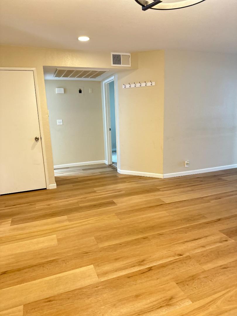 Detail Gallery Image 25 of 26 For 2175 Summerton Dr, San Jose,  CA 95122 - 1 Beds | 1 Baths