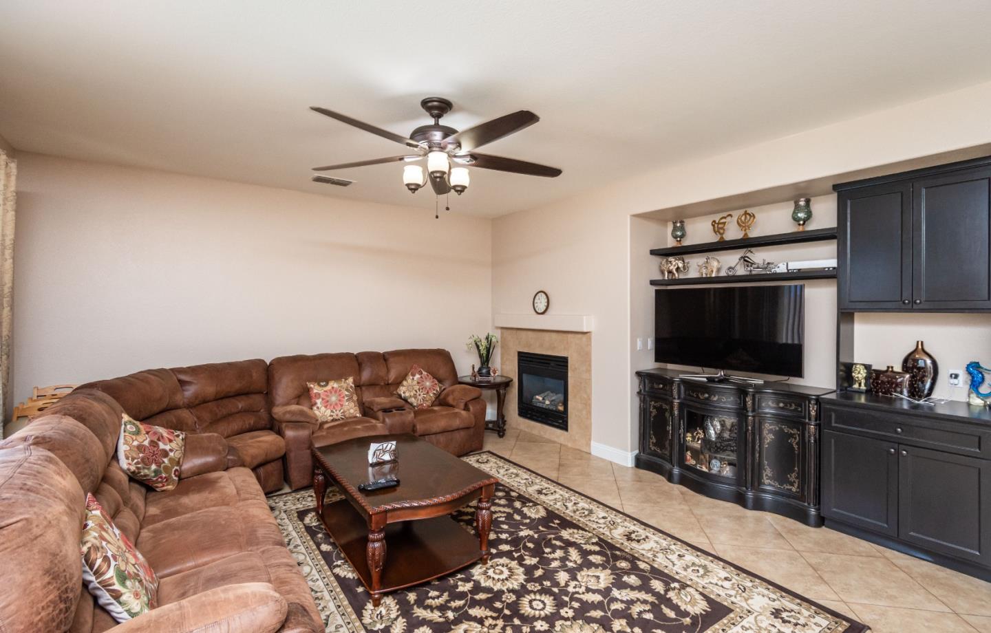 Detail Gallery Image 20 of 70 For 7150 Lyne Bay Dr, Roseville,  CA 95747 - 5 Beds | 3 Baths