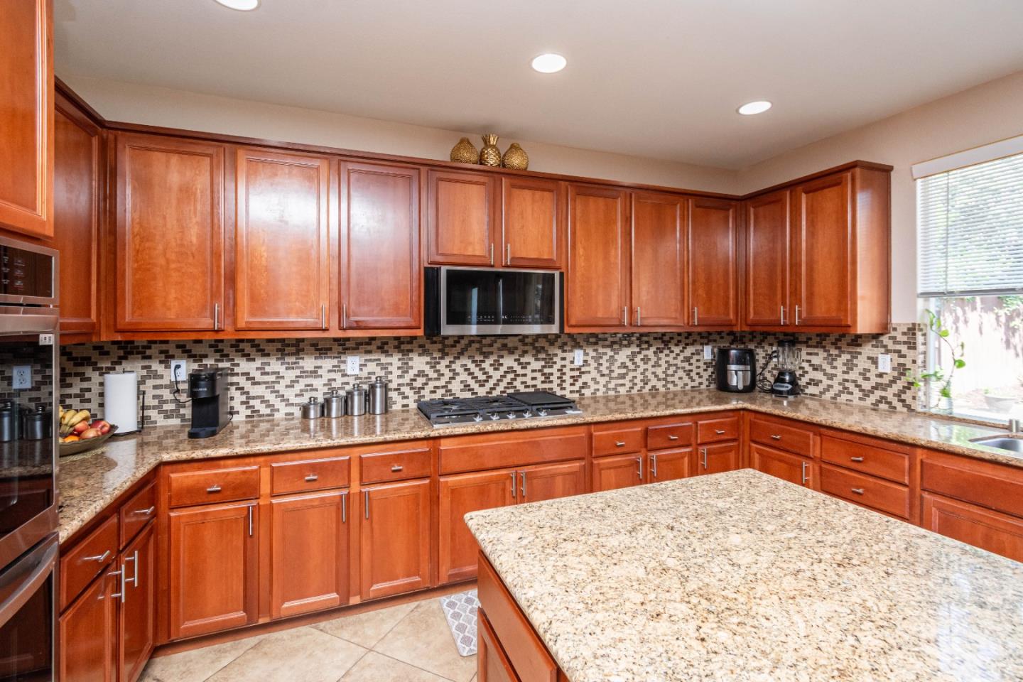 Detail Gallery Image 28 of 70 For 7150 Lyne Bay Dr, Roseville,  CA 95747 - 5 Beds | 3 Baths
