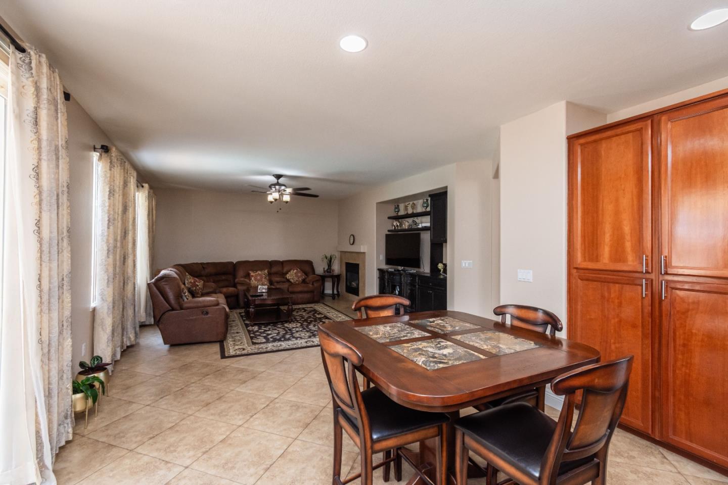 Detail Gallery Image 34 of 70 For 7150 Lyne Bay Dr, Roseville,  CA 95747 - 5 Beds | 3 Baths