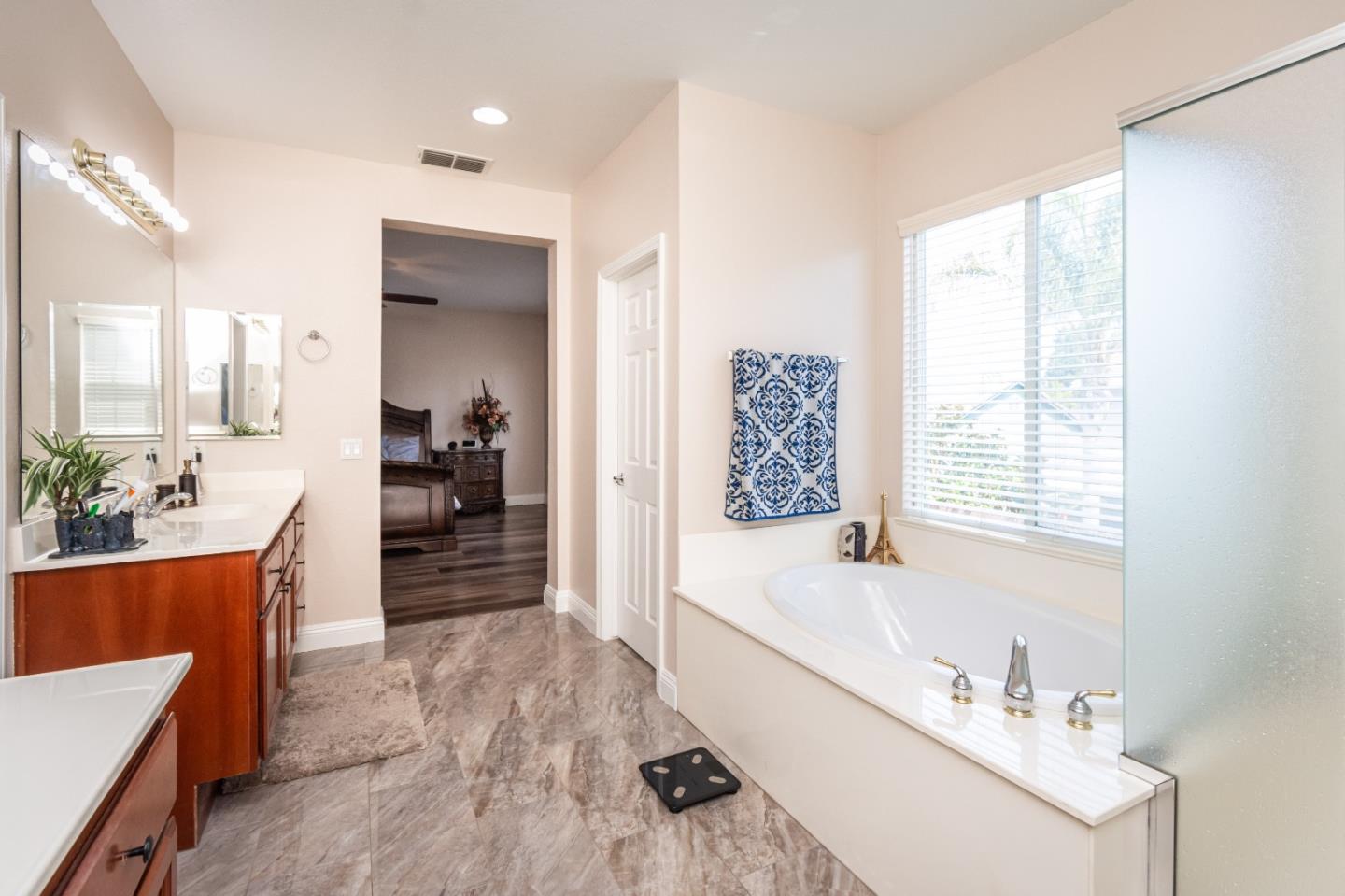 Detail Gallery Image 47 of 70 For 7150 Lyne Bay Dr, Roseville,  CA 95747 - 5 Beds | 3 Baths