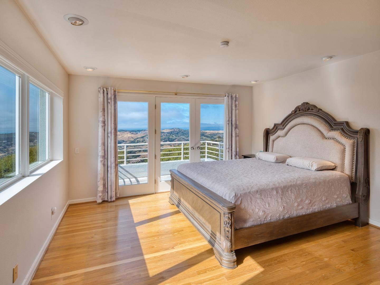 Detail Gallery Image 16 of 32 For 25681 Whip Rd, Monterey,  CA 93940 - 4 Beds | 2/1 Baths