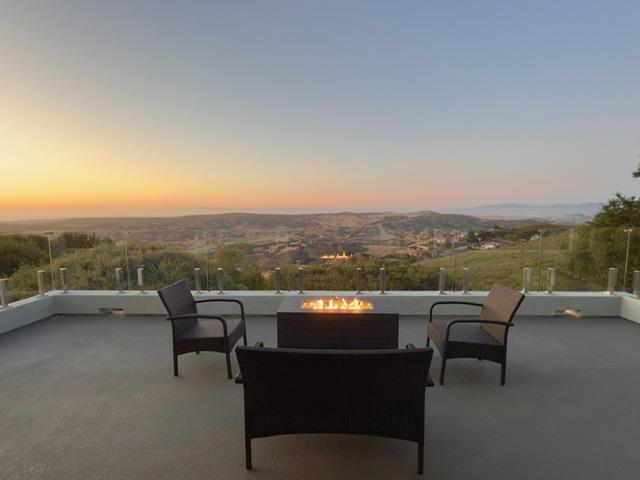 Detail Gallery Image 28 of 32 For 25681 Whip Rd, Monterey,  CA 93940 - 4 Beds | 2/1 Baths