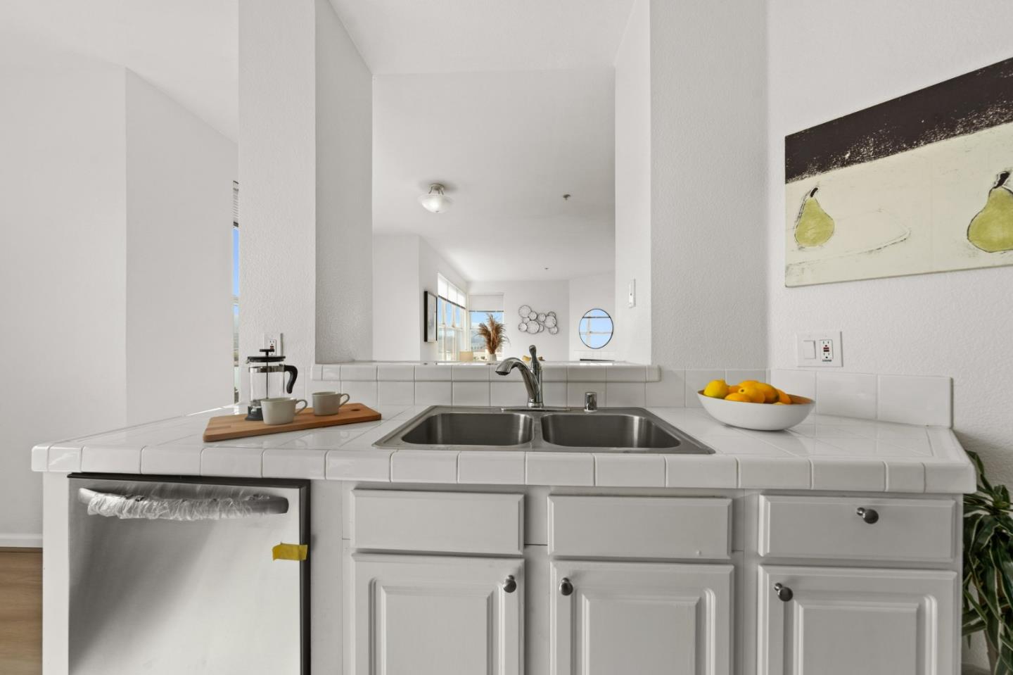 Detail Gallery Image 16 of 50 For 101 Crescent Way #2406,  San Francisco,  CA 94134 - 3 Beds | 2 Baths