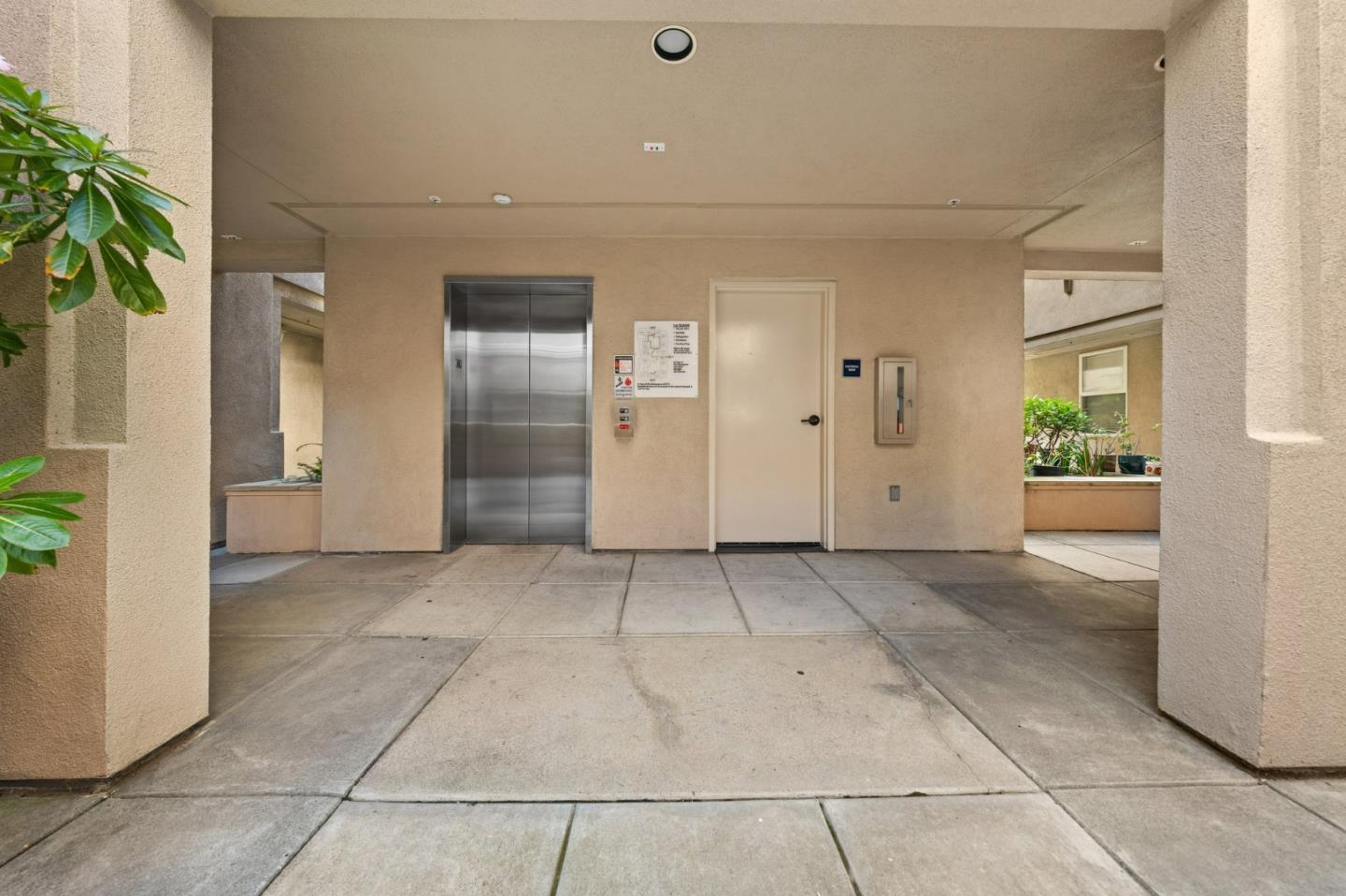 Detail Gallery Image 4 of 50 For 101 Crescent Way #2406,  San Francisco,  CA 94134 - 3 Beds | 2 Baths