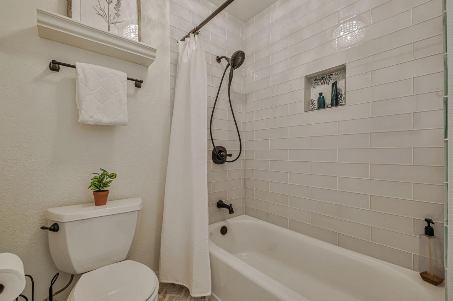 Detail Gallery Image 22 of 36 For 1480 Lemos Ln, Fremont,  CA 94539 - 3 Beds | 2 Baths