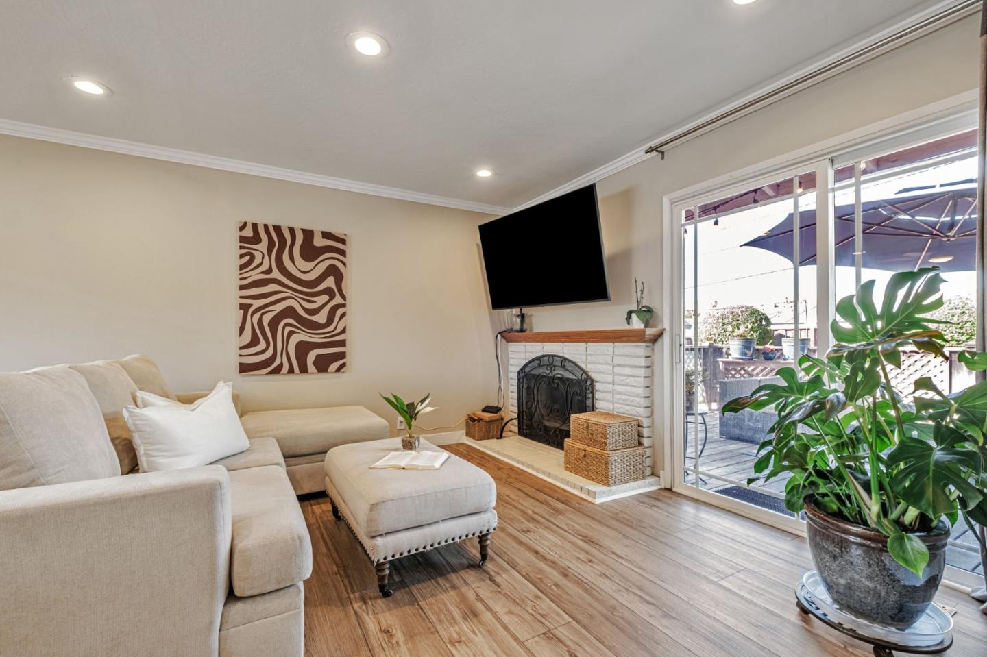 Detail Gallery Image 4 of 36 For 1480 Lemos Ln, Fremont,  CA 94539 - 3 Beds | 2 Baths