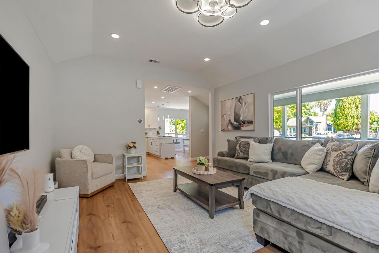 Detail Gallery Image 15 of 44 For 1170 Cotter Way, Hayward,  CA 94541 - 3 Beds | 2 Baths