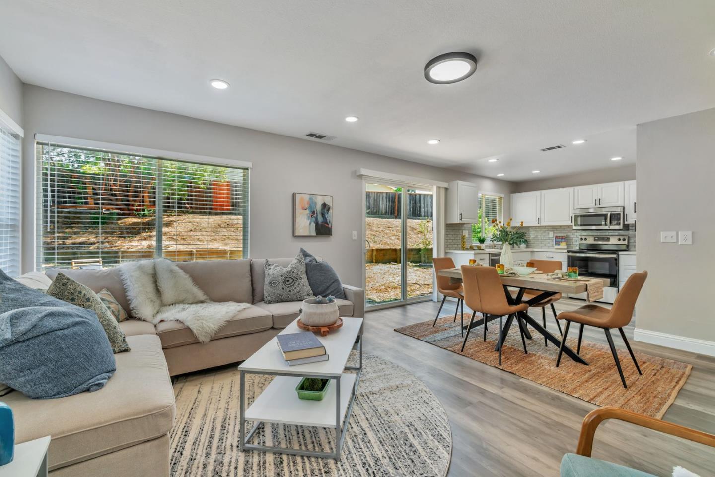 Detail Gallery Image 11 of 47 For 5109 Pawnee Dr, Antioch,  CA 94531 - 4 Beds | 2/1 Baths