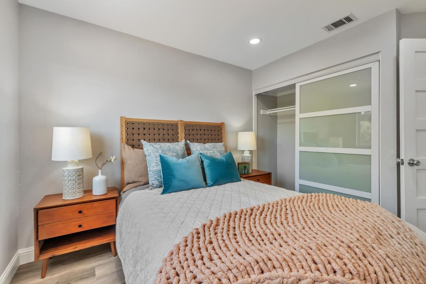 Detail Gallery Image 23 of 47 For 5109 Pawnee Dr, Antioch,  CA 94531 - 4 Beds | 2/1 Baths