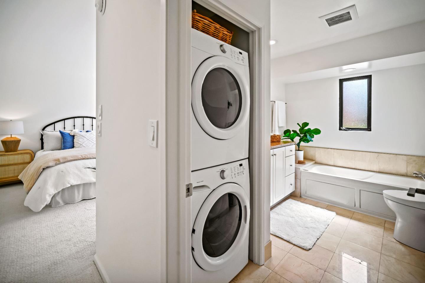 Detail Gallery Image 20 of 46 For 137 Del Mesa Carmel, Carmel,  CA 93923 - 2 Beds | 2 Baths