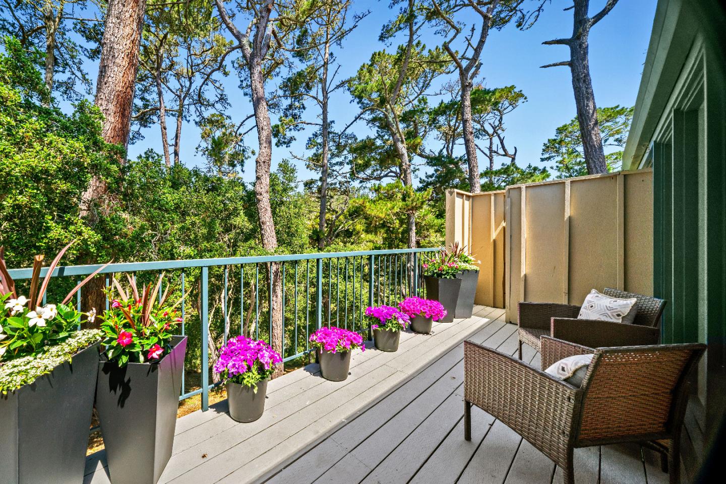 Detail Gallery Image 23 of 46 For 137 Del Mesa Carmel, Carmel,  CA 93923 - 2 Beds | 2 Baths