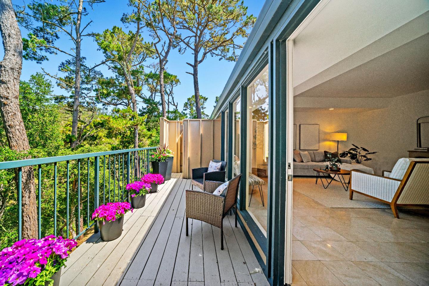Detail Gallery Image 24 of 46 For 137 Del Mesa Carmel, Carmel,  CA 93923 - 2 Beds | 2 Baths