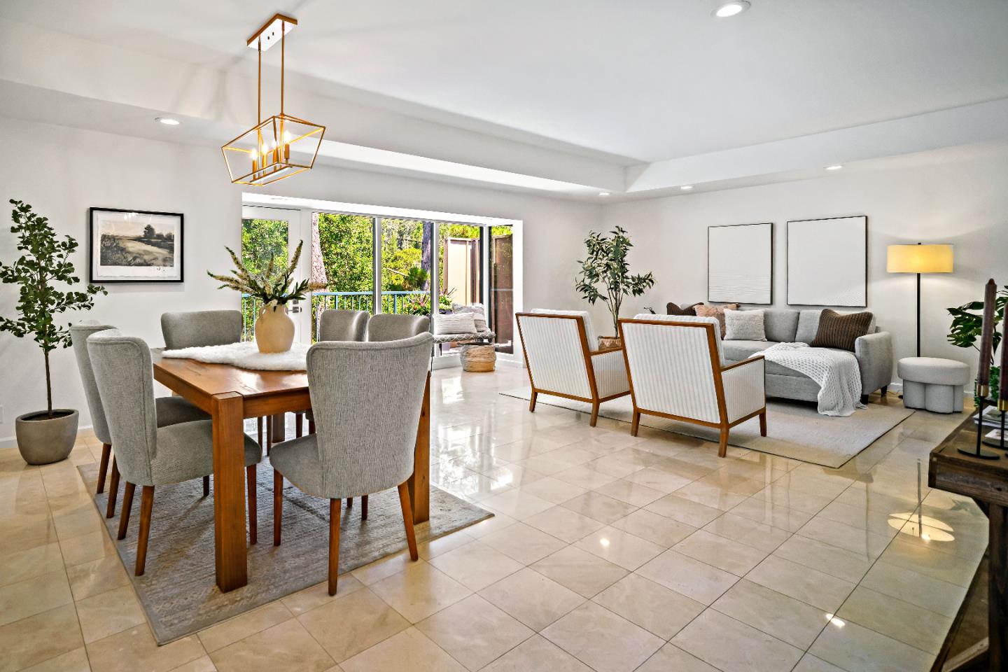 Detail Gallery Image 5 of 46 For 137 Del Mesa Carmel, Carmel,  CA 93923 - 2 Beds | 2 Baths