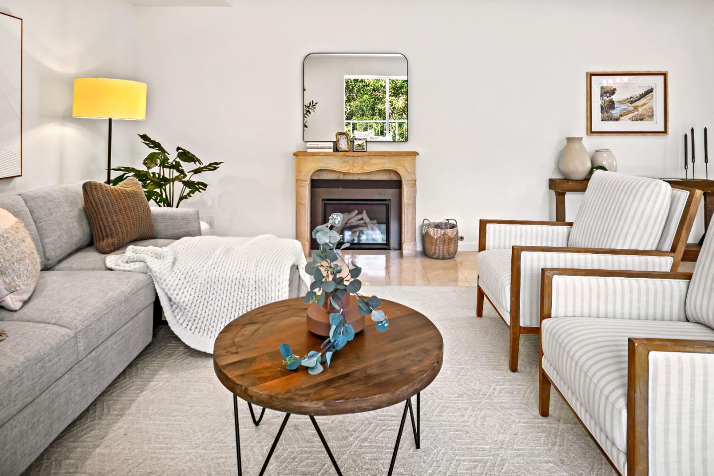 Detail Gallery Image 7 of 46 For 137 Del Mesa Carmel, Carmel,  CA 93923 - 2 Beds | 2 Baths