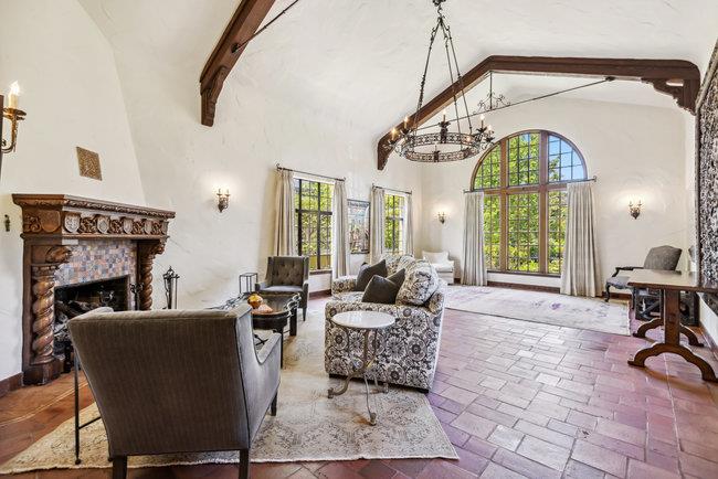 Detail Gallery Image 11 of 97 For 2307 Easton Dr, Burlingame,  CA 94010 - 4 Beds | 4/1 Baths