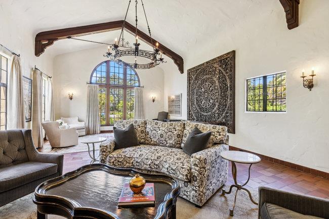 Detail Gallery Image 13 of 97 For 2307 Easton Dr, Burlingame,  CA 94010 - 4 Beds | 4/1 Baths