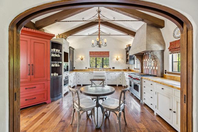 Detail Gallery Image 17 of 97 For 2307 Easton Dr, Burlingame,  CA 94010 - 4 Beds | 4/1 Baths