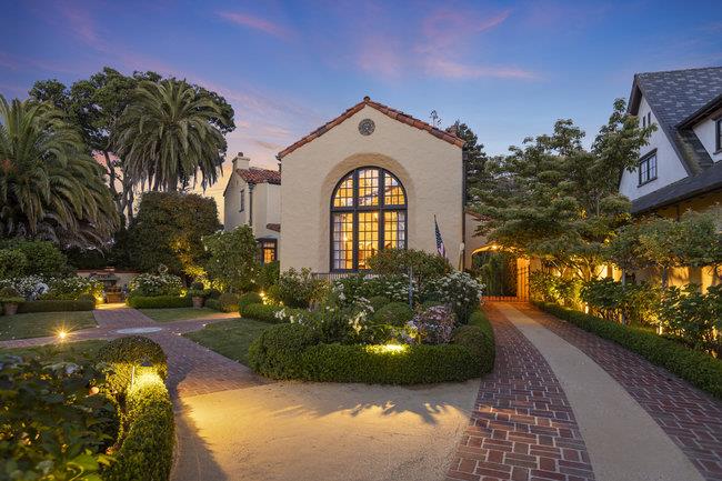 Detail Gallery Image 2 of 97 For 2307 Easton Dr, Burlingame,  CA 94010 - 4 Beds | 4/1 Baths