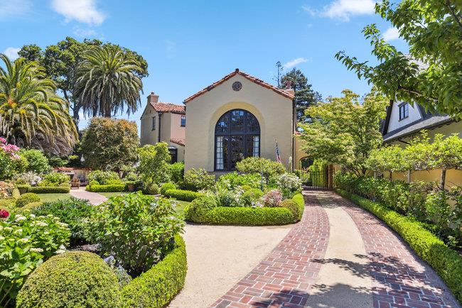 Detail Gallery Image 3 of 97 For 2307 Easton Dr, Burlingame,  CA 94010 - 4 Beds | 4/1 Baths