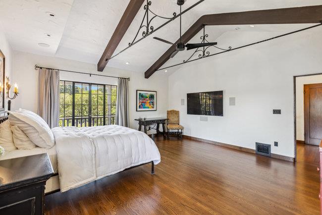 Detail Gallery Image 34 of 97 For 2307 Easton Dr, Burlingame,  CA 94010 - 4 Beds | 4/1 Baths