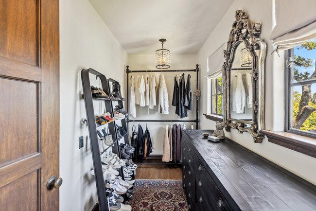 Detail Gallery Image 36 of 97 For 2307 Easton Dr, Burlingame,  CA 94010 - 4 Beds | 4/1 Baths