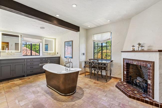 Detail Gallery Image 37 of 97 For 2307 Easton Dr, Burlingame,  CA 94010 - 4 Beds | 4/1 Baths