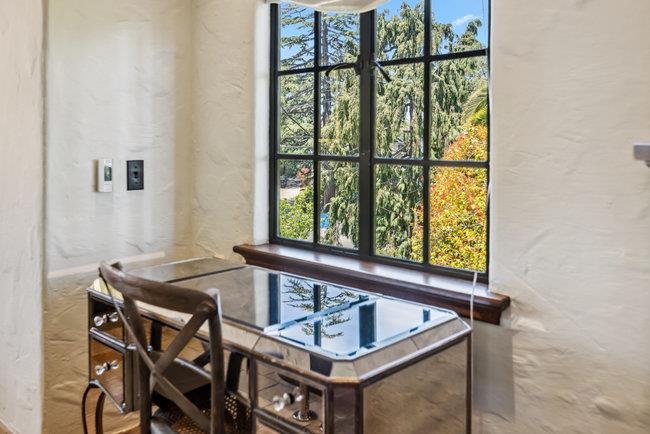 Detail Gallery Image 42 of 97 For 2307 Easton Dr, Burlingame,  CA 94010 - 4 Beds | 4/1 Baths