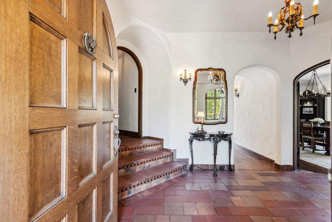 Detail Gallery Image 5 of 97 For 2307 Easton Dr, Burlingame,  CA 94010 - 4 Beds | 4/1 Baths