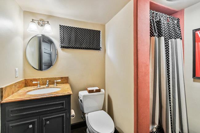 Detail Gallery Image 52 of 97 For 2307 Easton Dr, Burlingame,  CA 94010 - 4 Beds | 4/1 Baths