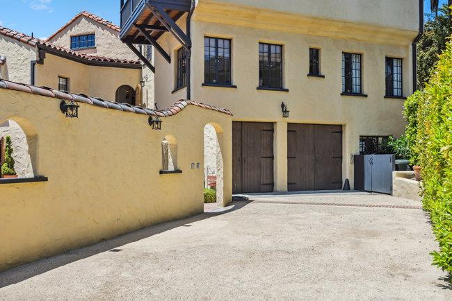 Detail Gallery Image 69 of 97 For 2307 Easton Dr, Burlingame,  CA 94010 - 4 Beds | 4/1 Baths