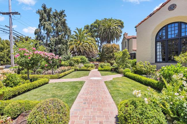 Detail Gallery Image 73 of 97 For 2307 Easton Dr, Burlingame,  CA 94010 - 4 Beds | 4/1 Baths