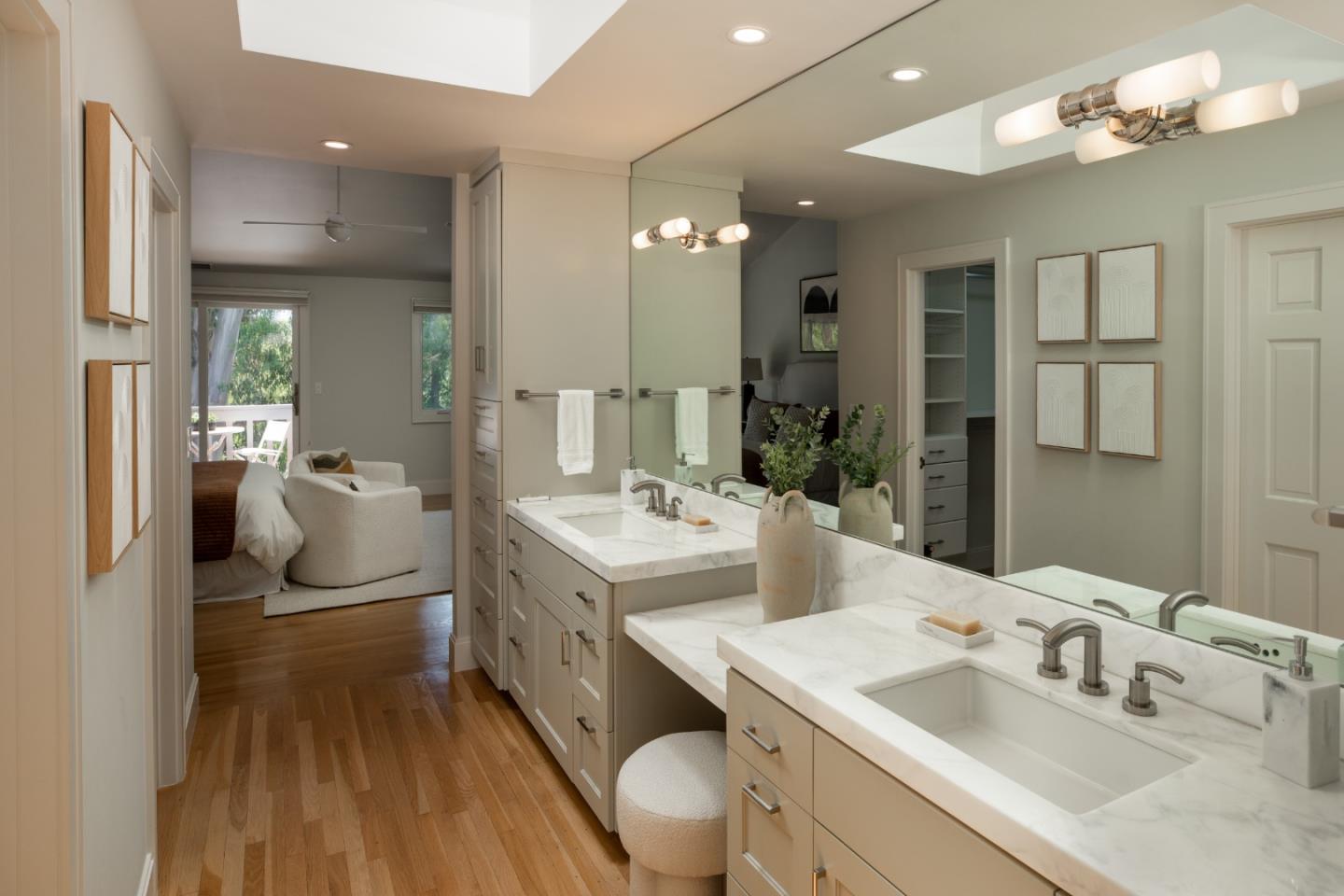 Detail Gallery Image 33 of 41 For 1330 Trinity Dr, Menlo Park,  CA 94025 - 3 Beds | 2/1 Baths