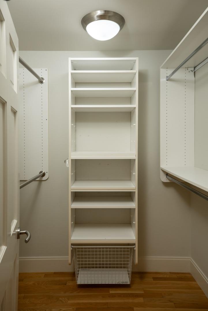 Detail Gallery Image 34 of 41 For 1330 Trinity Dr, Menlo Park,  CA 94025 - 3 Beds | 2/1 Baths