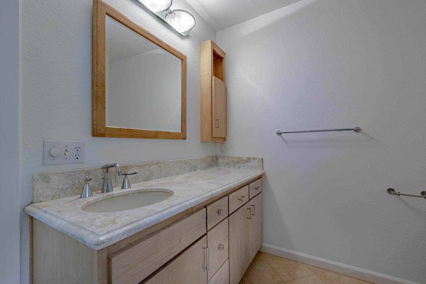 Detail Gallery Image 19 of 31 For 740 Loma Prieta Dr, Aptos,  CA 95003 - 3 Beds | 2/1 Baths