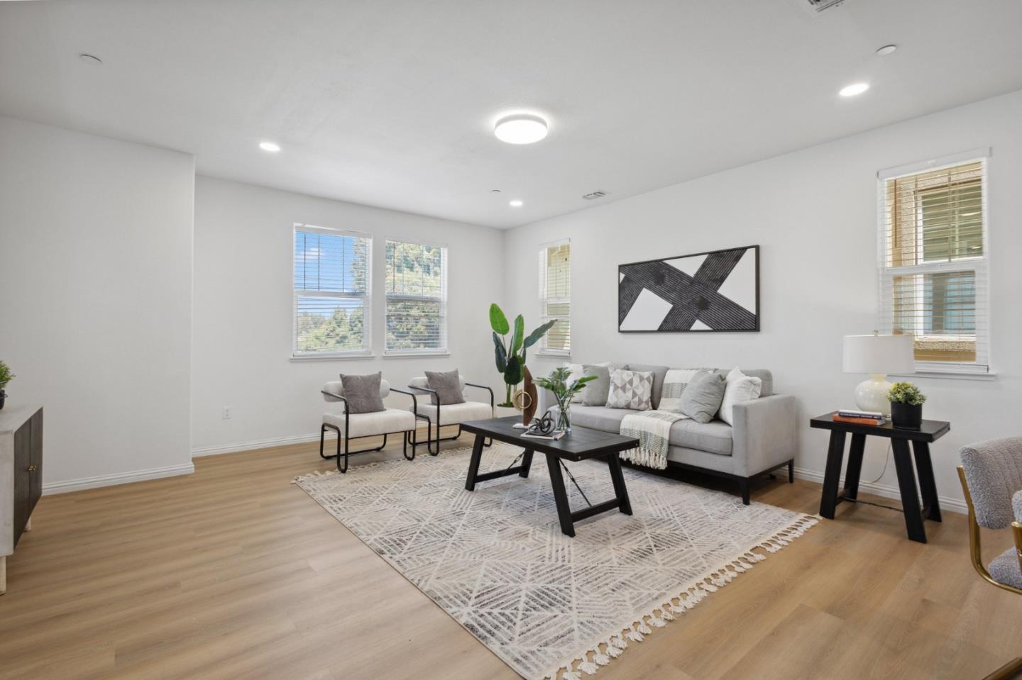 Detail Gallery Image 8 of 40 For 24227 2nd St, Hayward,  CA 94541 - 3 Beds | 3/1 Baths
