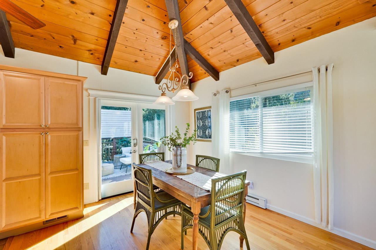 Detail Gallery Image 11 of 73 For 851 Burns Ave, Aptos,  CA 95003 - 3 Beds | 2/1 Baths