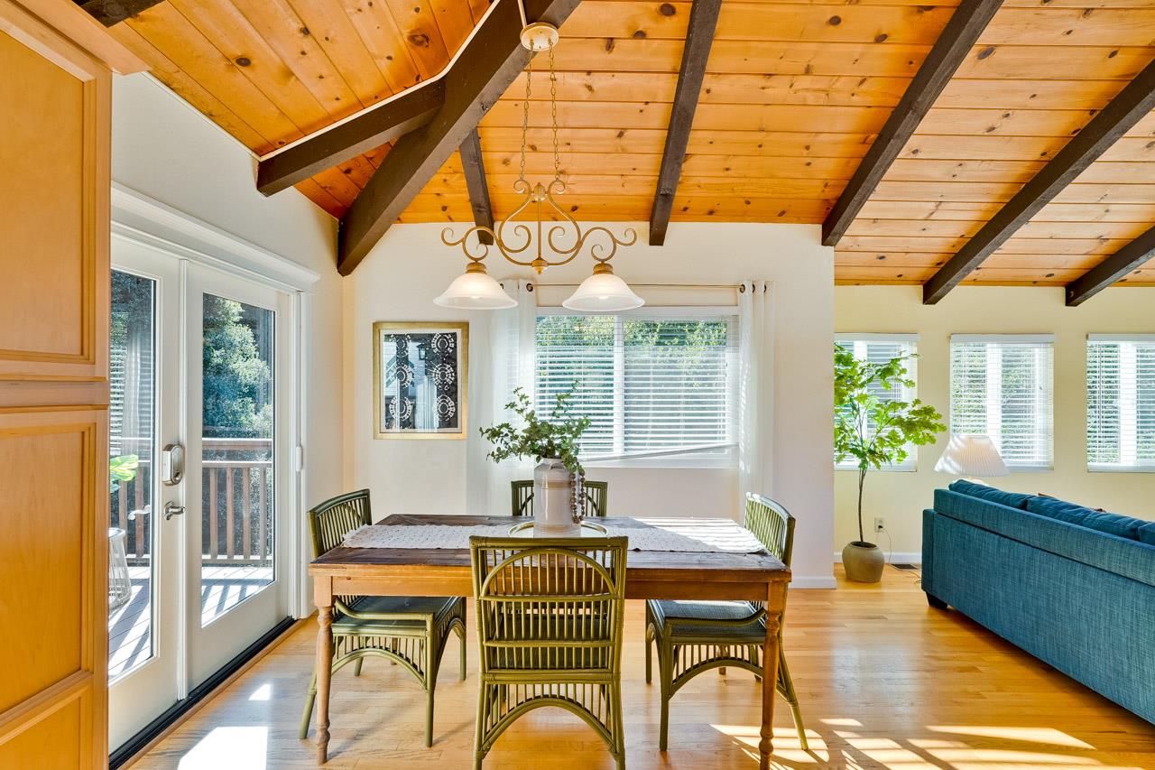 Detail Gallery Image 12 of 73 For 851 Burns Ave, Aptos,  CA 95003 - 3 Beds | 2/1 Baths