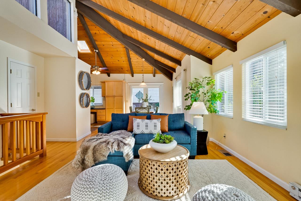 Detail Gallery Image 9 of 73 For 851 Burns Ave, Aptos,  CA 95003 - 3 Beds | 2/1 Baths