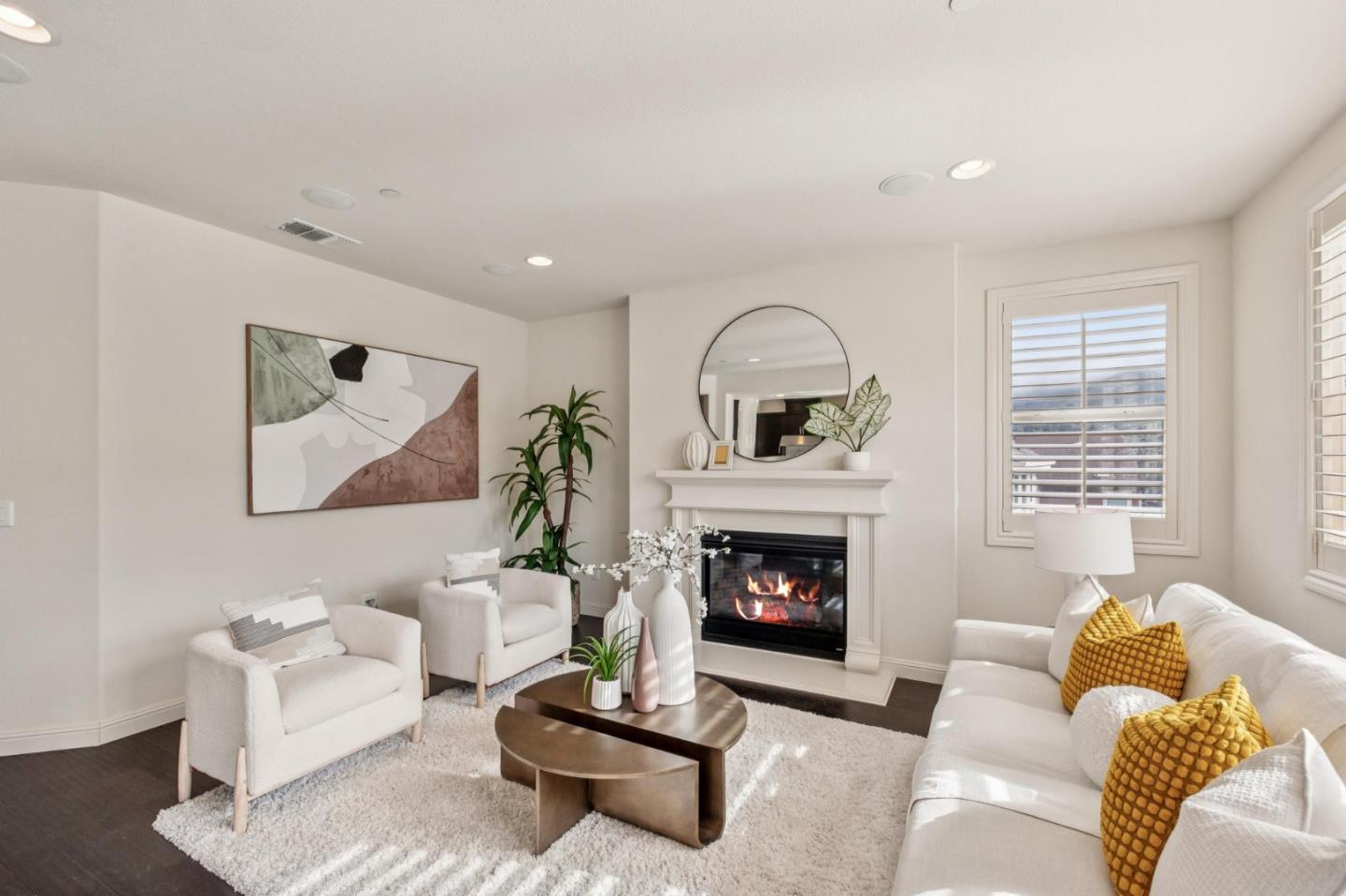Detail Gallery Image 24 of 63 For 101 Butterweed Ln, Brisbane,  CA 94005 - 5 Beds | 3 Baths