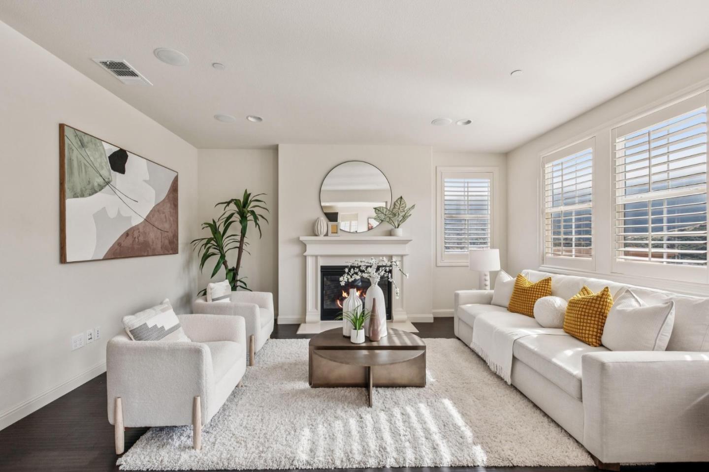 Detail Gallery Image 26 of 63 For 101 Butterweed Ln, Brisbane,  CA 94005 - 5 Beds | 3 Baths