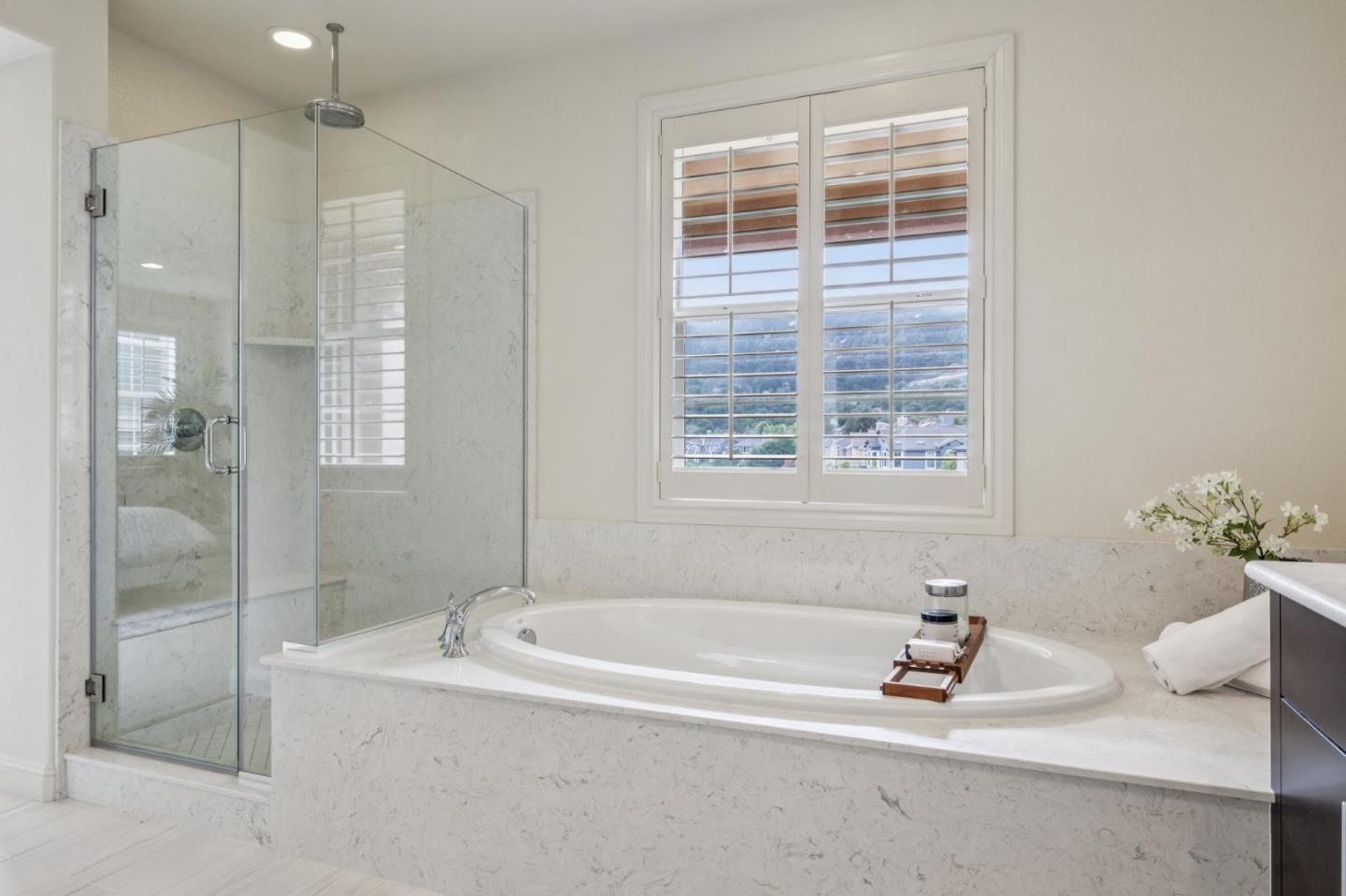 Detail Gallery Image 34 of 63 For 101 Butterweed Ln, Brisbane,  CA 94005 - 5 Beds | 3 Baths