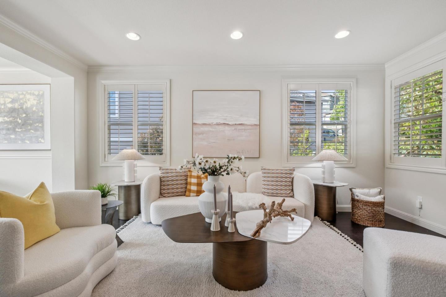 Detail Gallery Image 4 of 63 For 101 Butterweed Ln, Brisbane,  CA 94005 - 5 Beds | 3 Baths