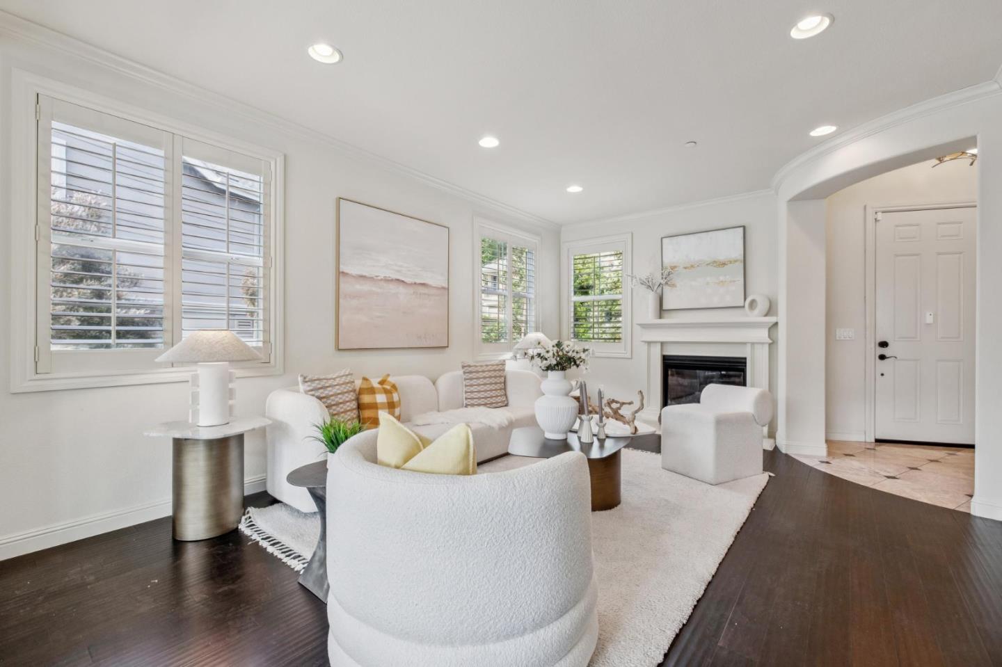 Detail Gallery Image 5 of 63 For 101 Butterweed Ln, Brisbane,  CA 94005 - 5 Beds | 3 Baths