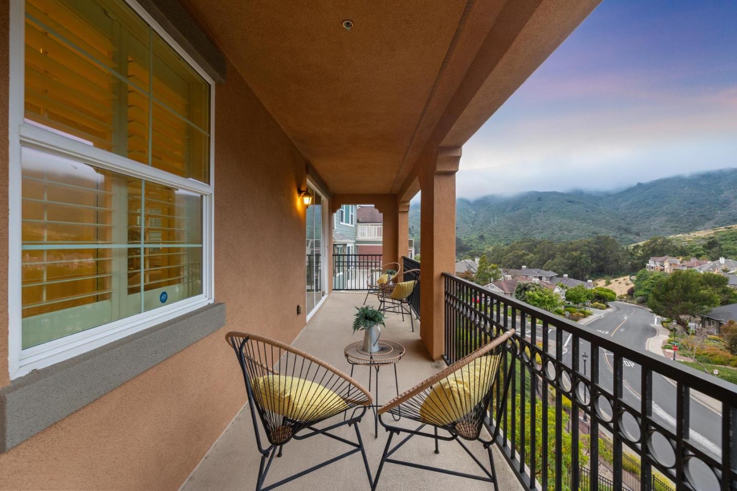 Detail Gallery Image 55 of 63 For 101 Butterweed Ln, Brisbane,  CA 94005 - 5 Beds | 3 Baths