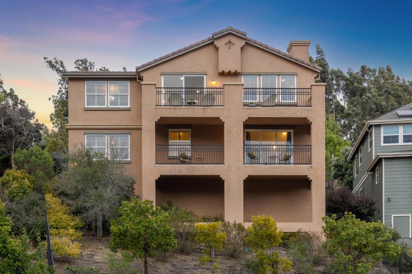 Detail Gallery Image 59 of 63 For 101 Butterweed Ln, Brisbane,  CA 94005 - 5 Beds | 3 Baths