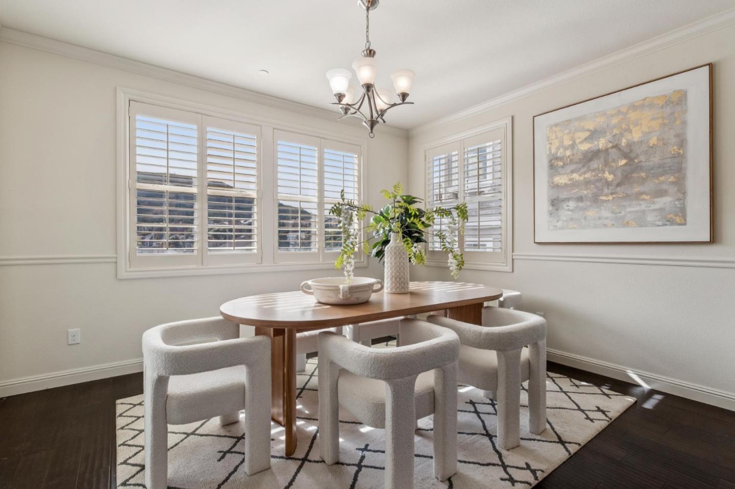 Detail Gallery Image 9 of 63 For 101 Butterweed Ln, Brisbane,  CA 94005 - 5 Beds | 3 Baths
