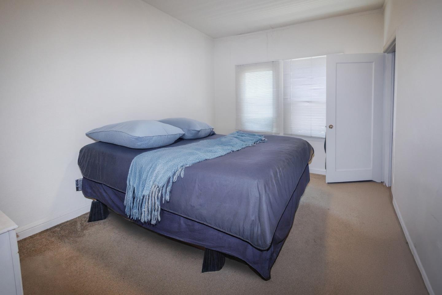 Detail Gallery Image 10 of 62 For 1116 Douglas Ave, Burlingame,  CA 94010 - – Beds | – Baths
