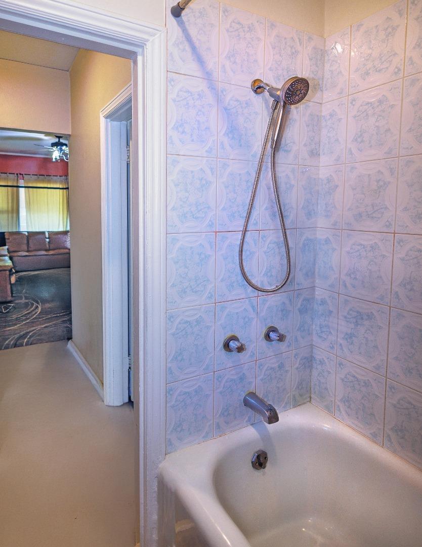 Detail Gallery Image 16 of 62 For 1116 Douglas Ave, Burlingame,  CA 94010 - – Beds | – Baths